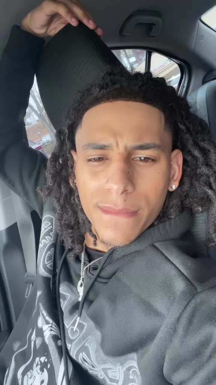@ForeignAxel