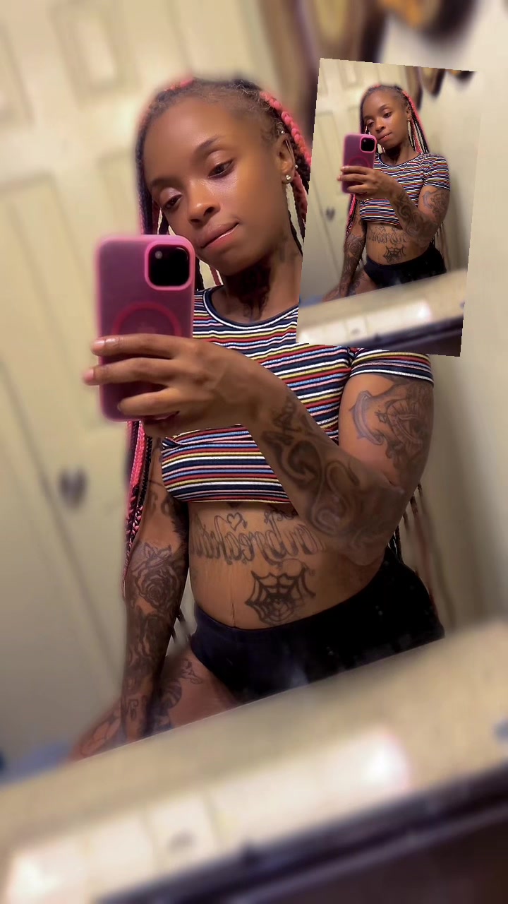 @PR3TTYFACE_DEE