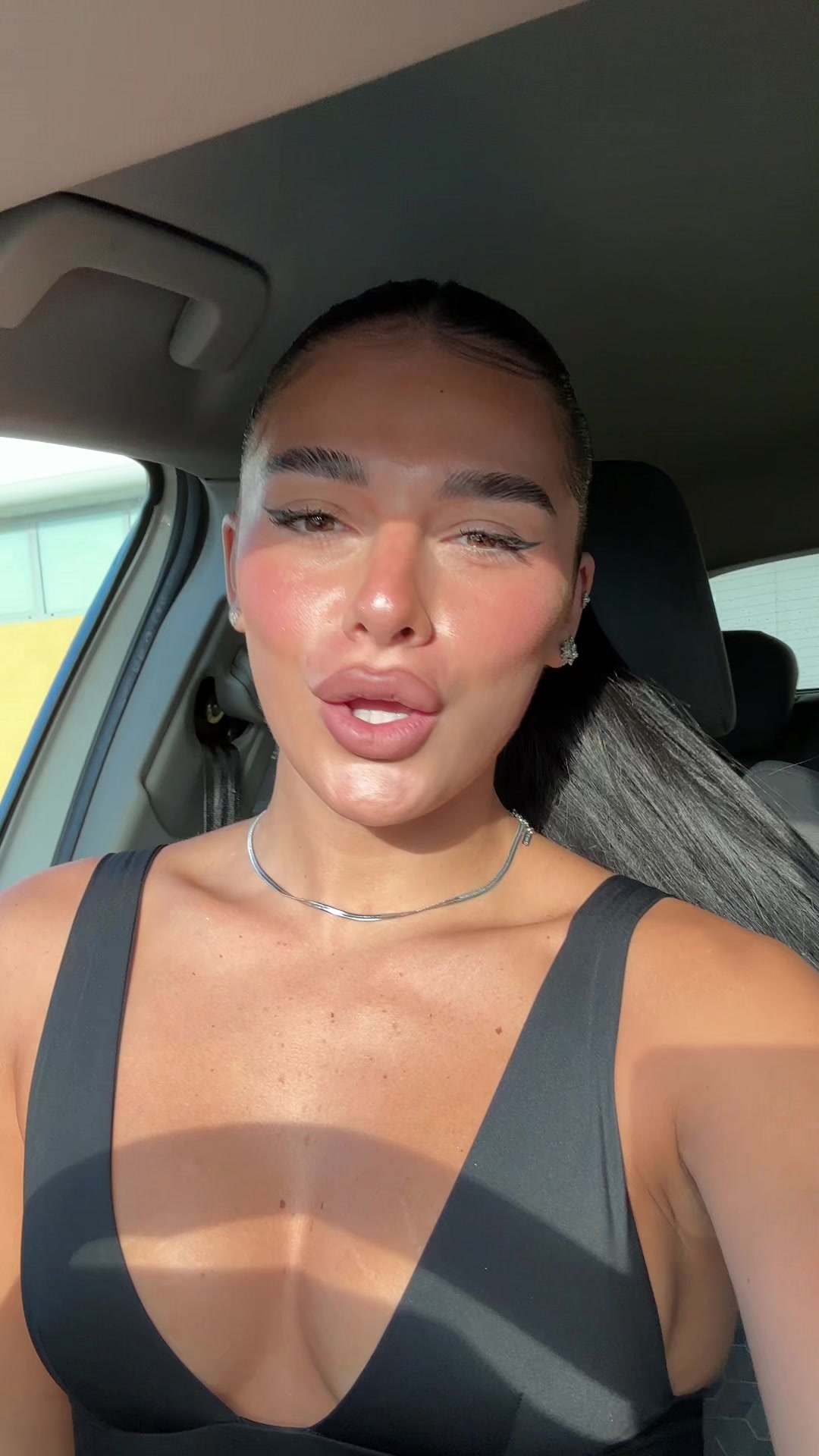 @Costanza_e