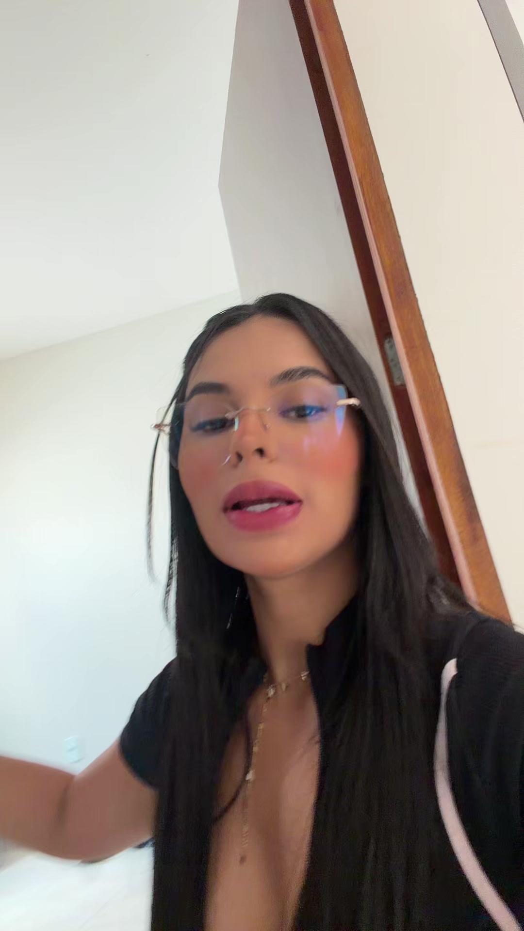 @naelypereira