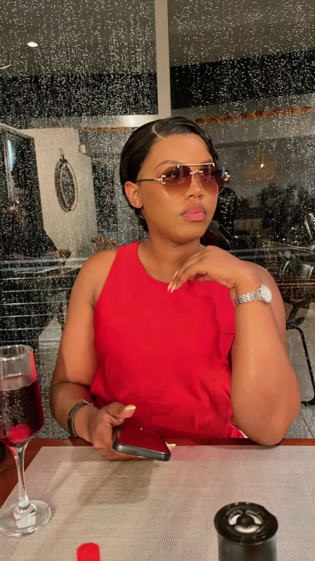@avuvutube