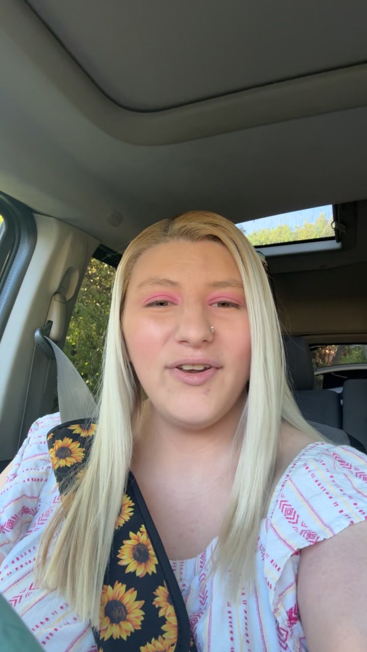 @kellyengle