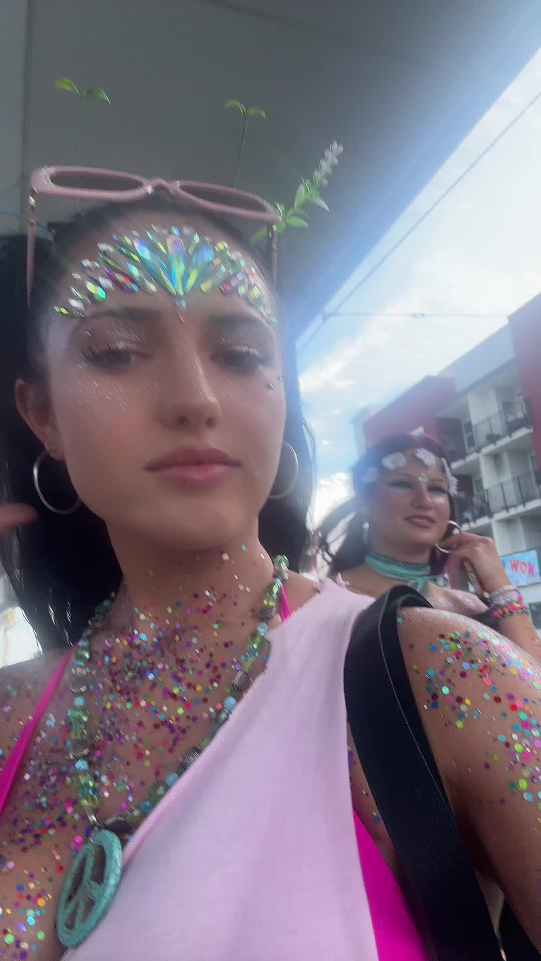 @luxalishious🦄🍭☮️🍩
