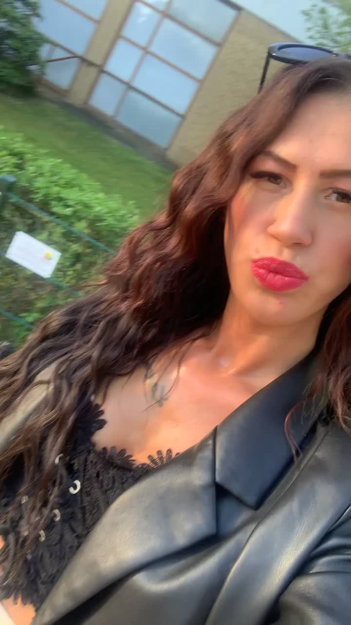 @Vanny💋💋💋