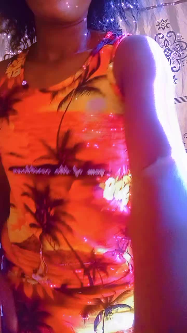 @elizabethkahkitho