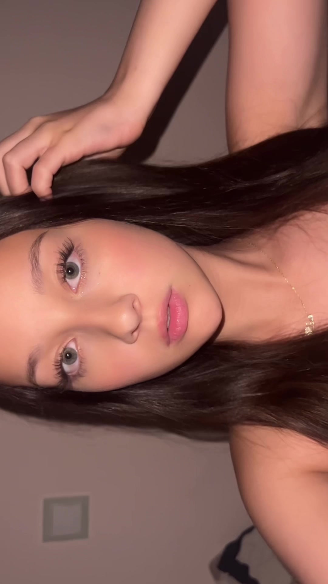 @jolie_zlr