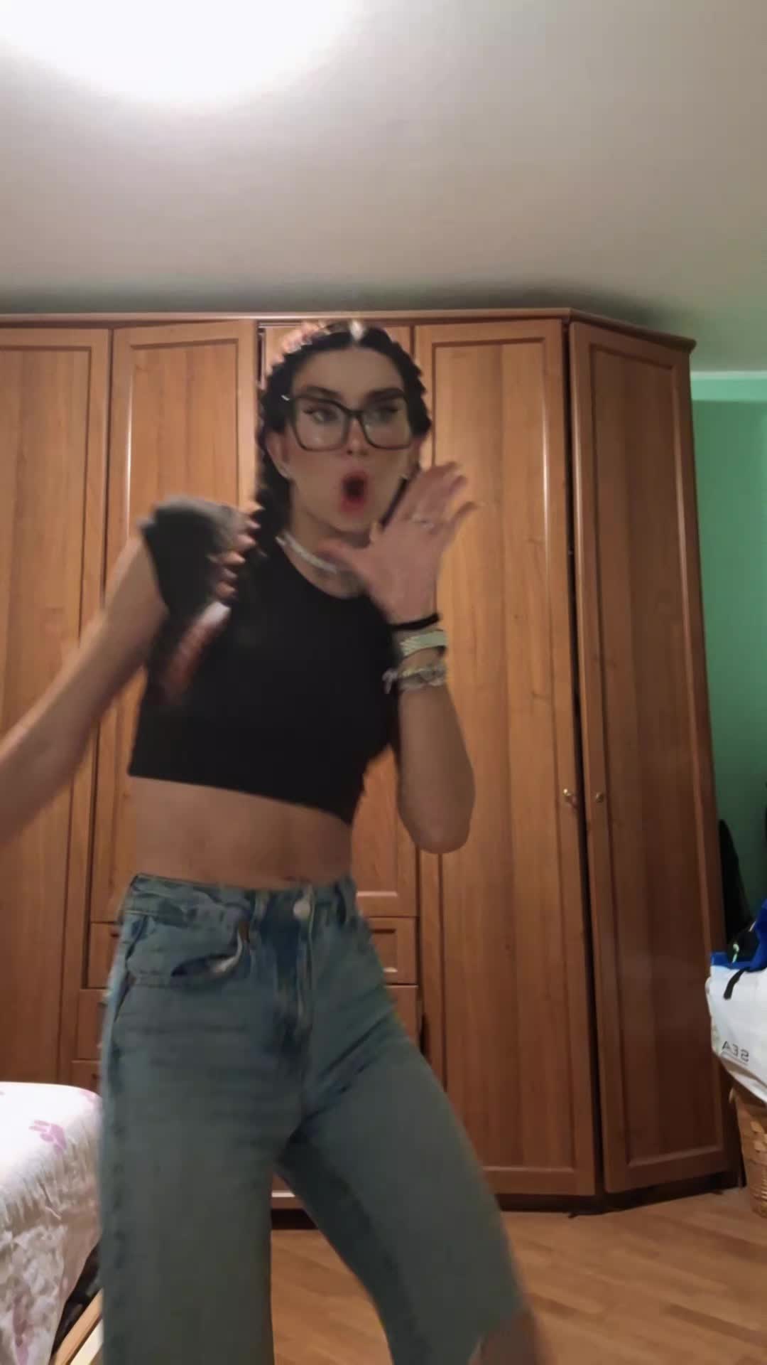 @dashaaa03