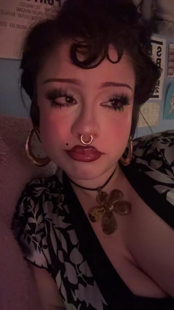 @liathebug