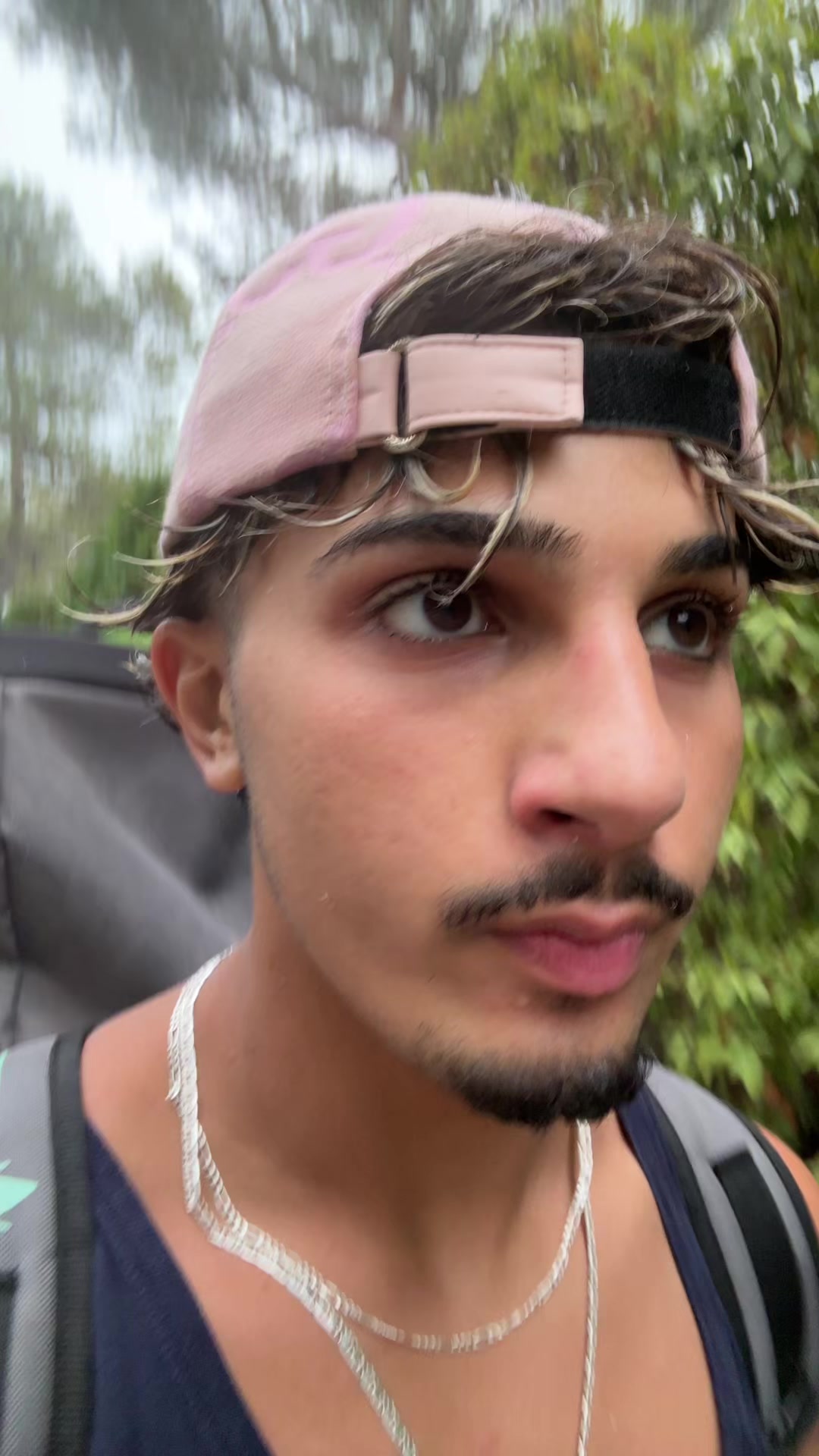 @Husseinoo