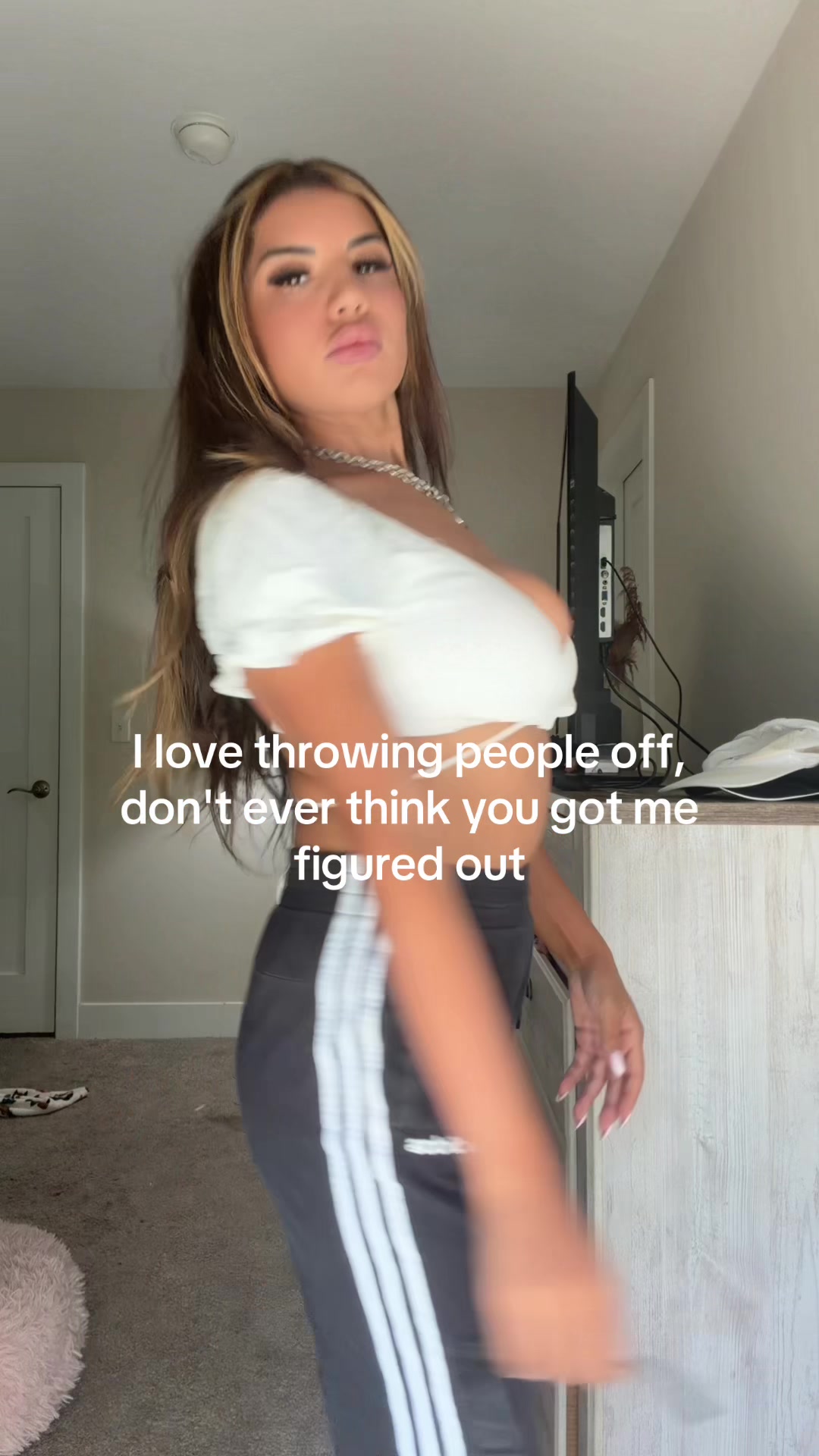 @Toomuchclass_
