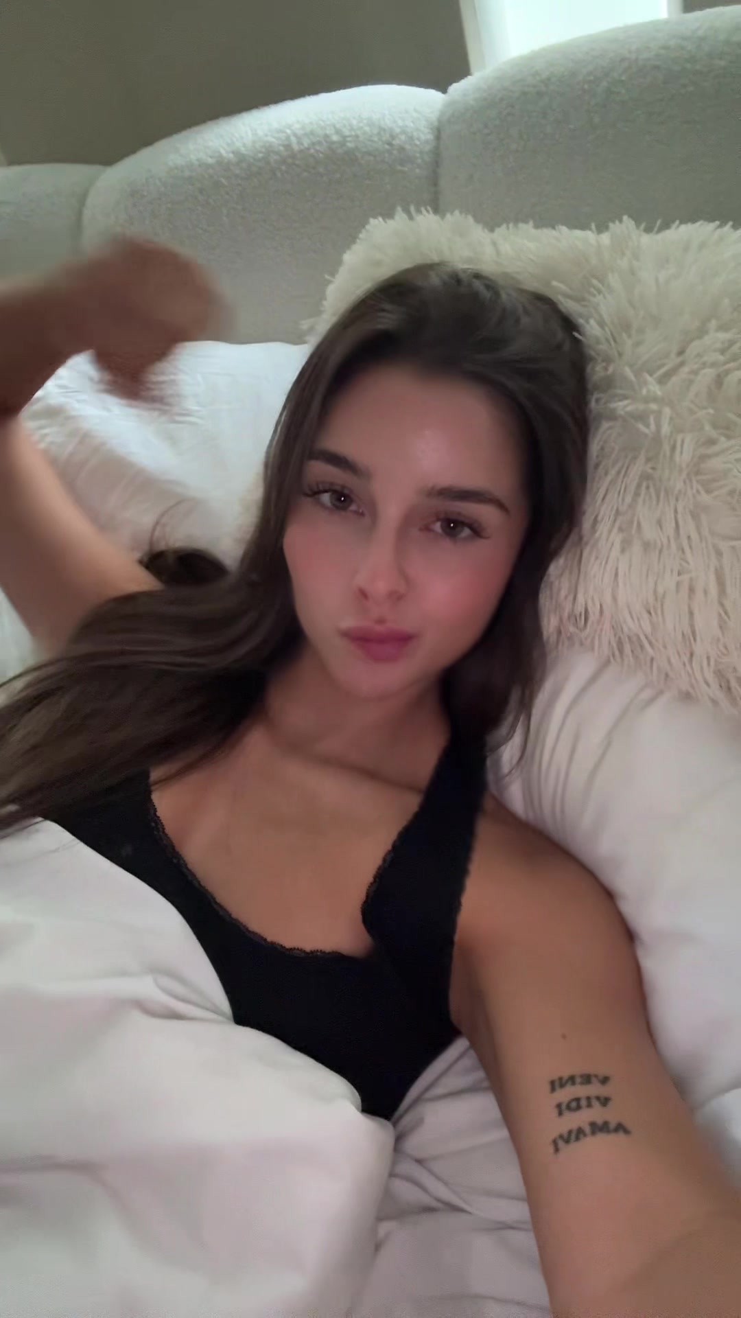 @Elisa