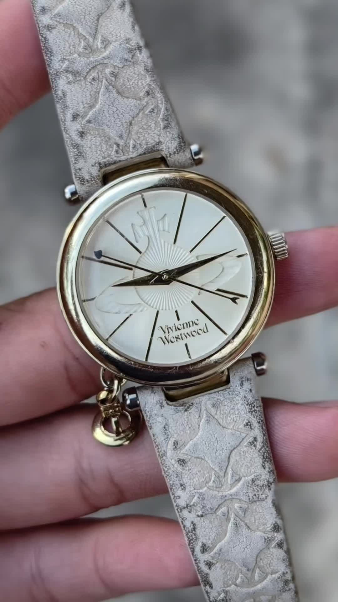 @Ziziwatch.sg