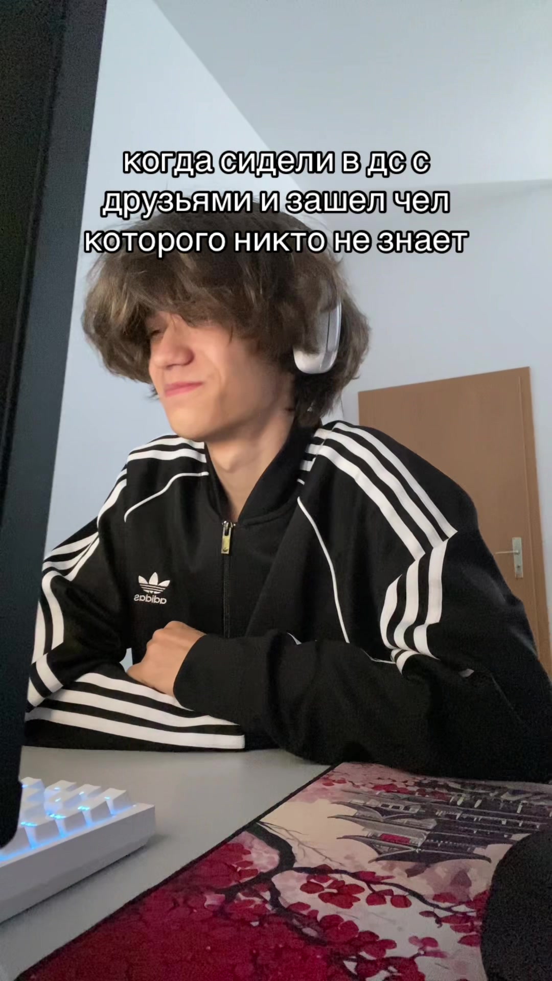 @kvins1k