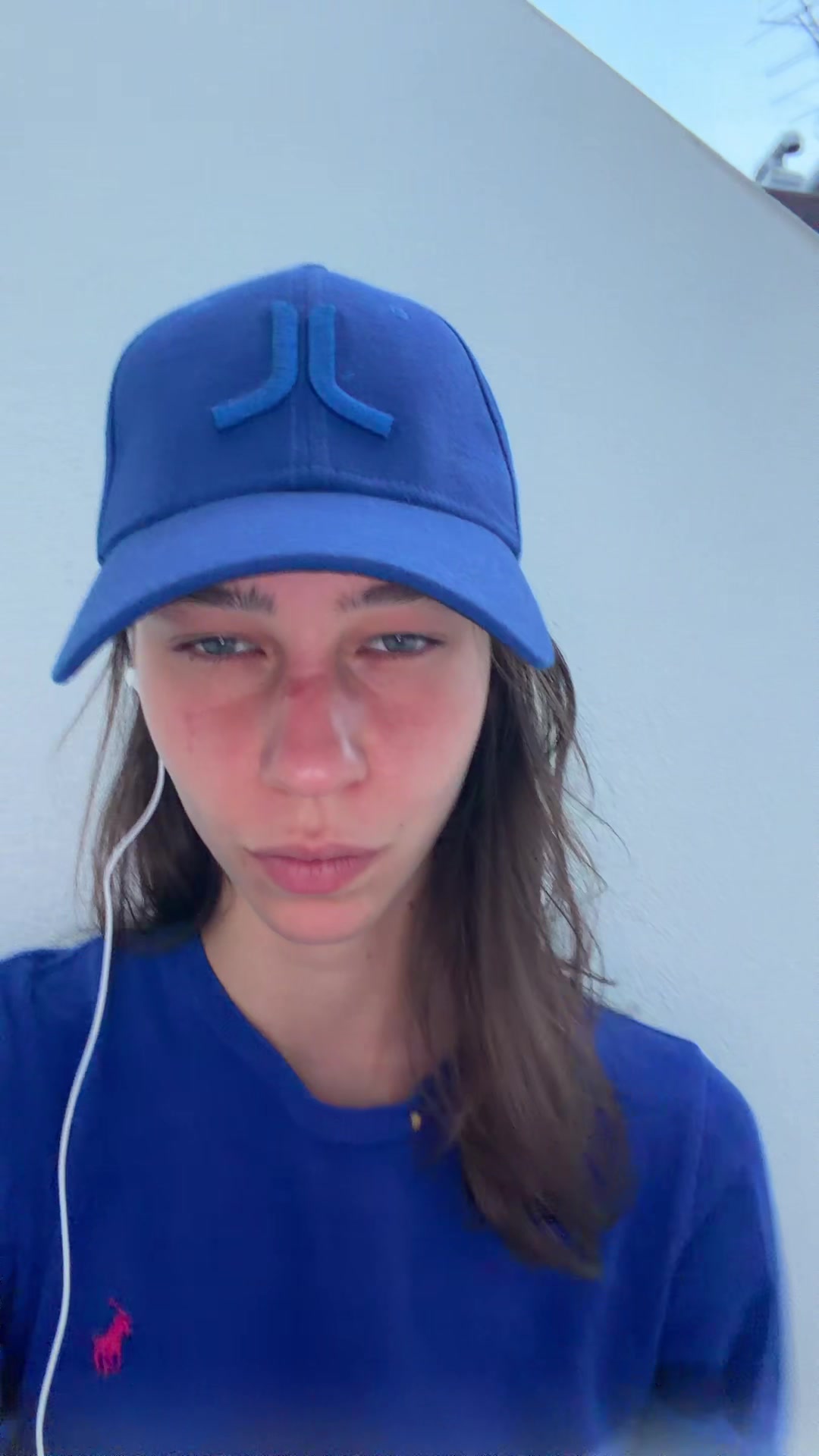 @$