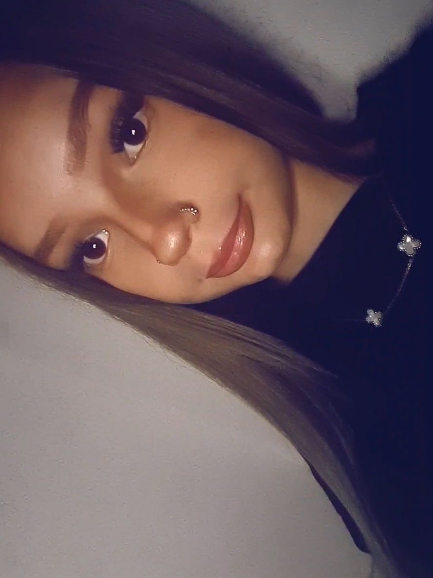@⋆˚࿔sofie𝜗𝜚˚