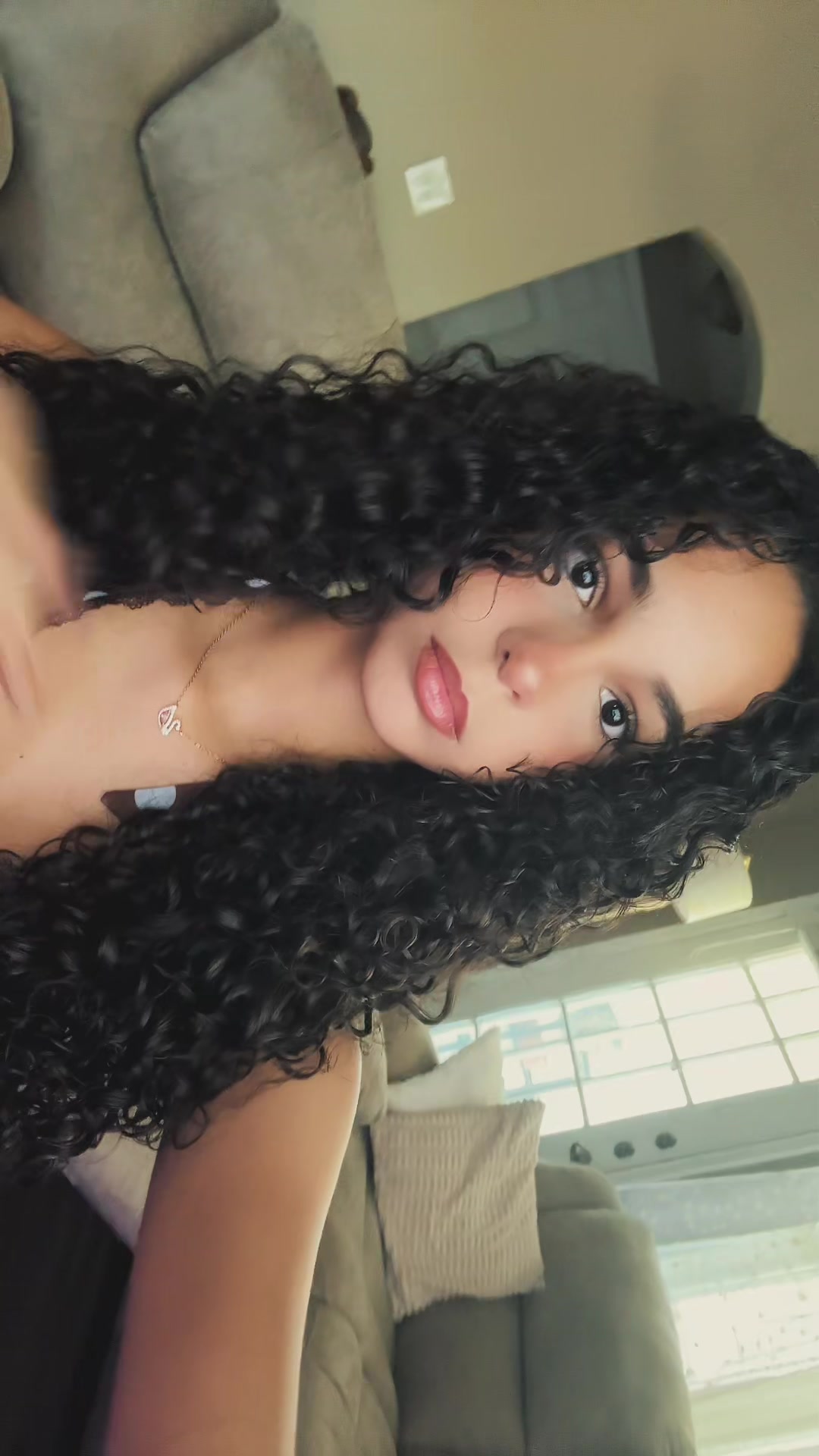 @Ly🦂