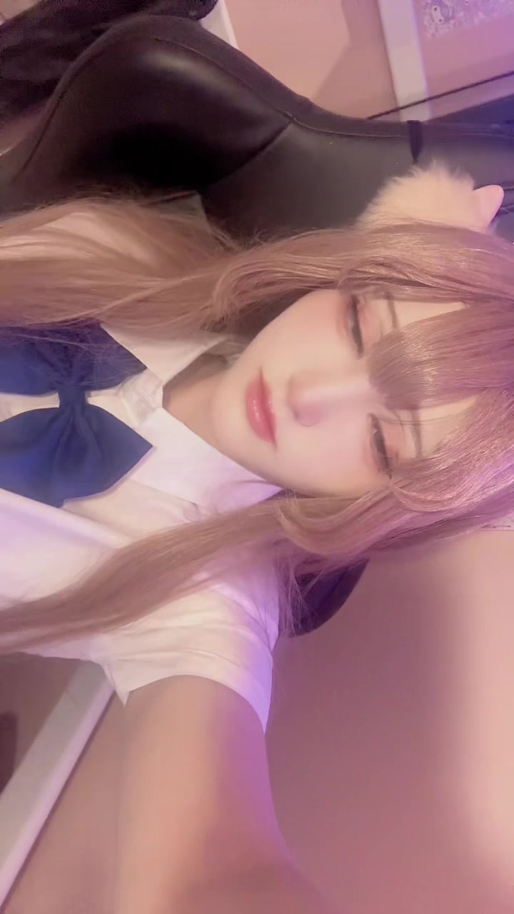 @Xemi👾<ig xemi_cosplay>