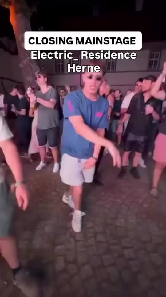 @77vlogs