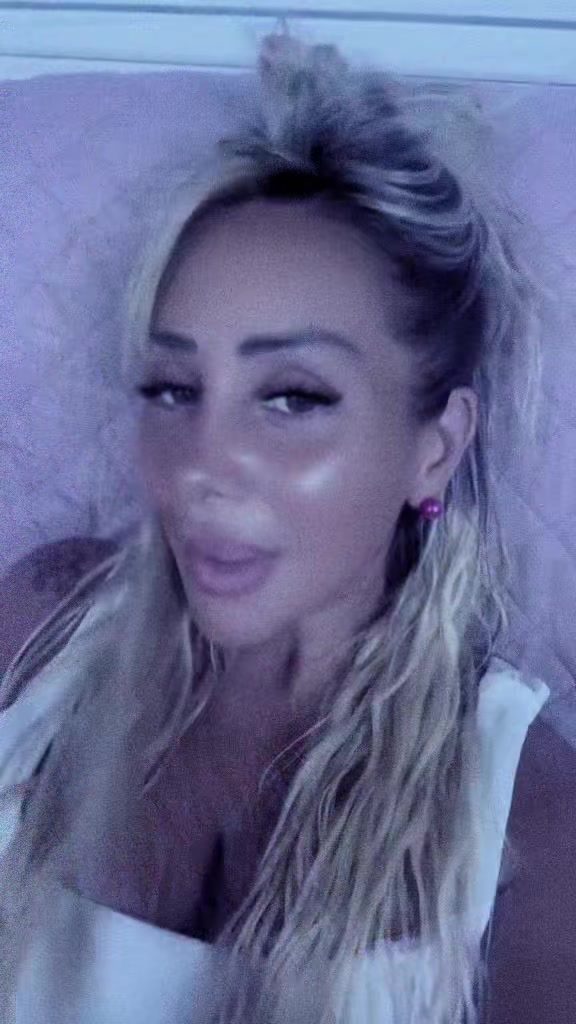 @Ramona Brandi86