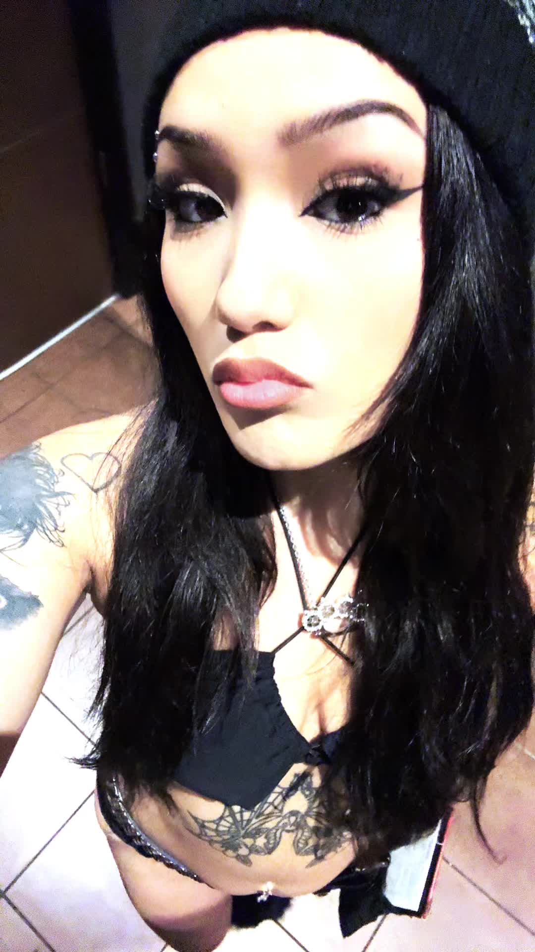 @Isabella🖤
