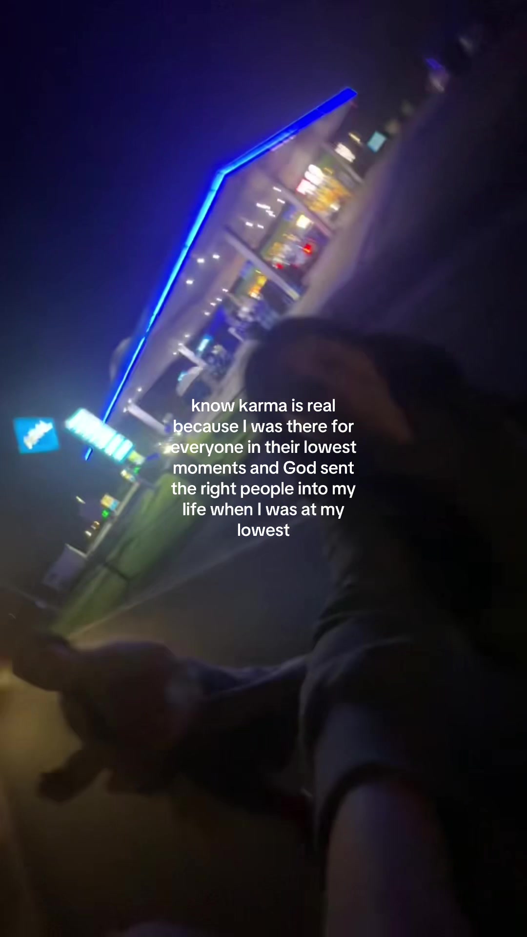 @Mania🤍