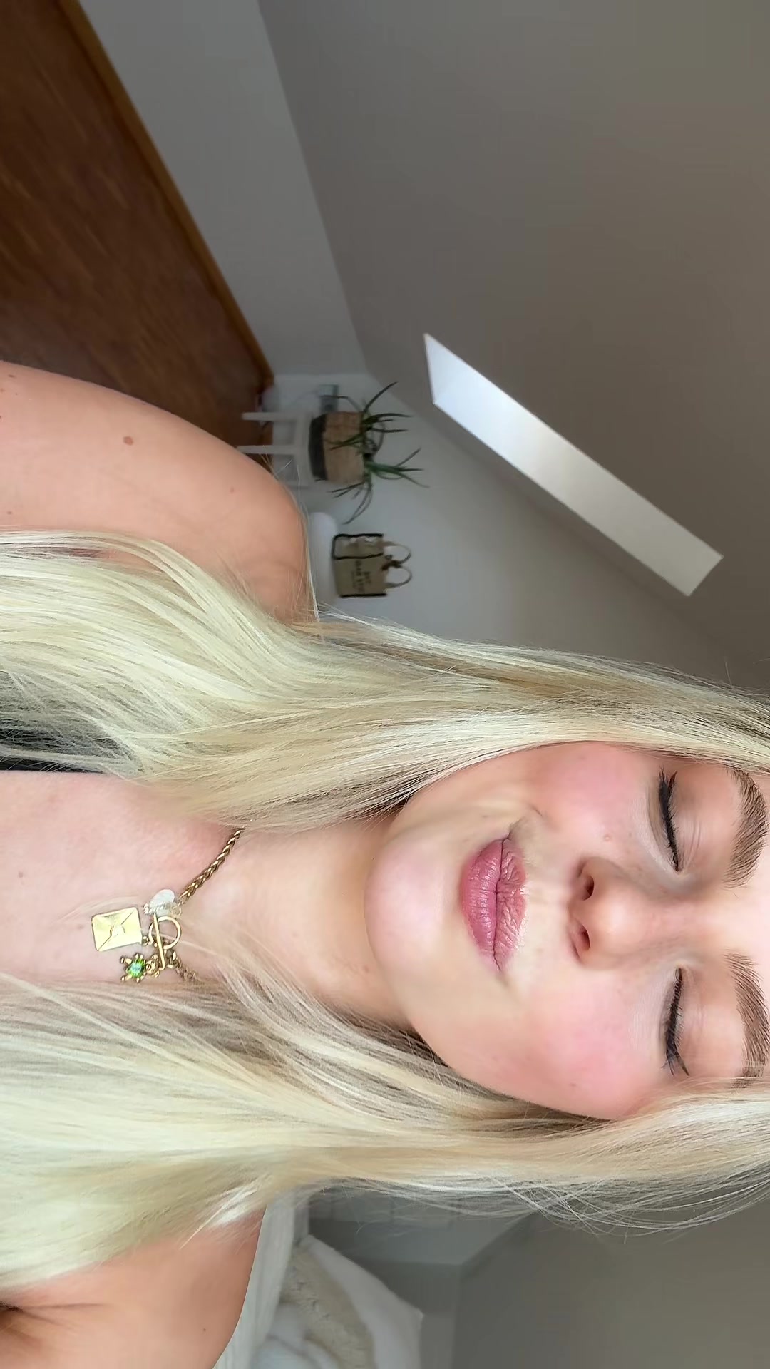 @Vallixpauline