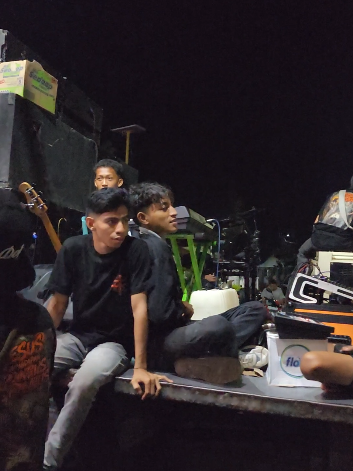 @Ruang Hampa