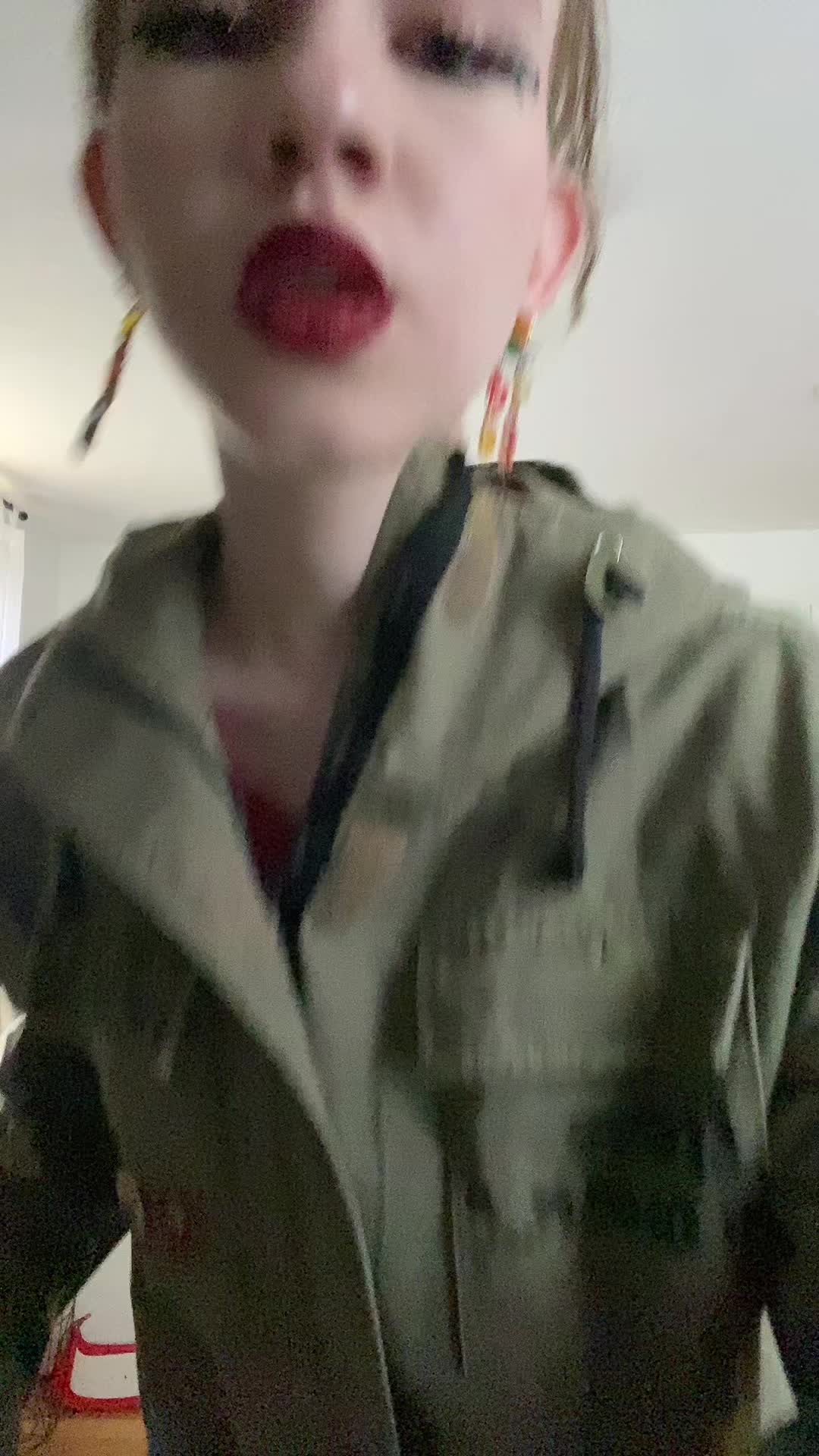 @𝐌𝐚𝐫𝐭𝐡𝐚