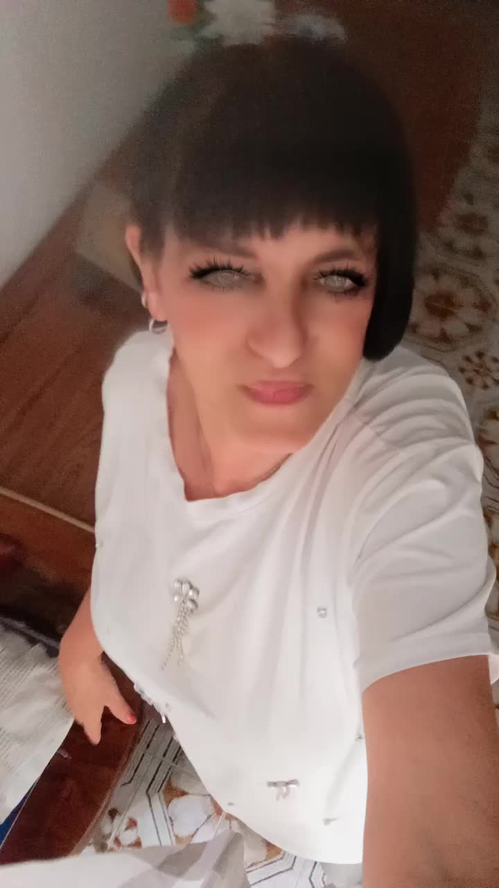 @isabella