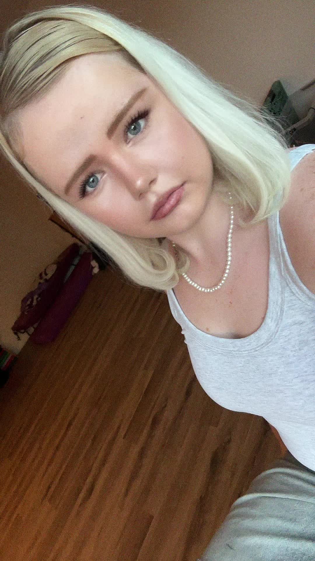 @Nastija🇷🇺🇩🇪