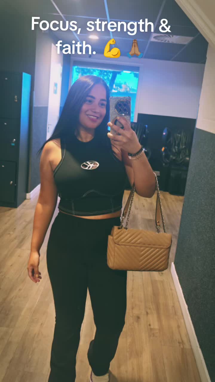 @Naiara