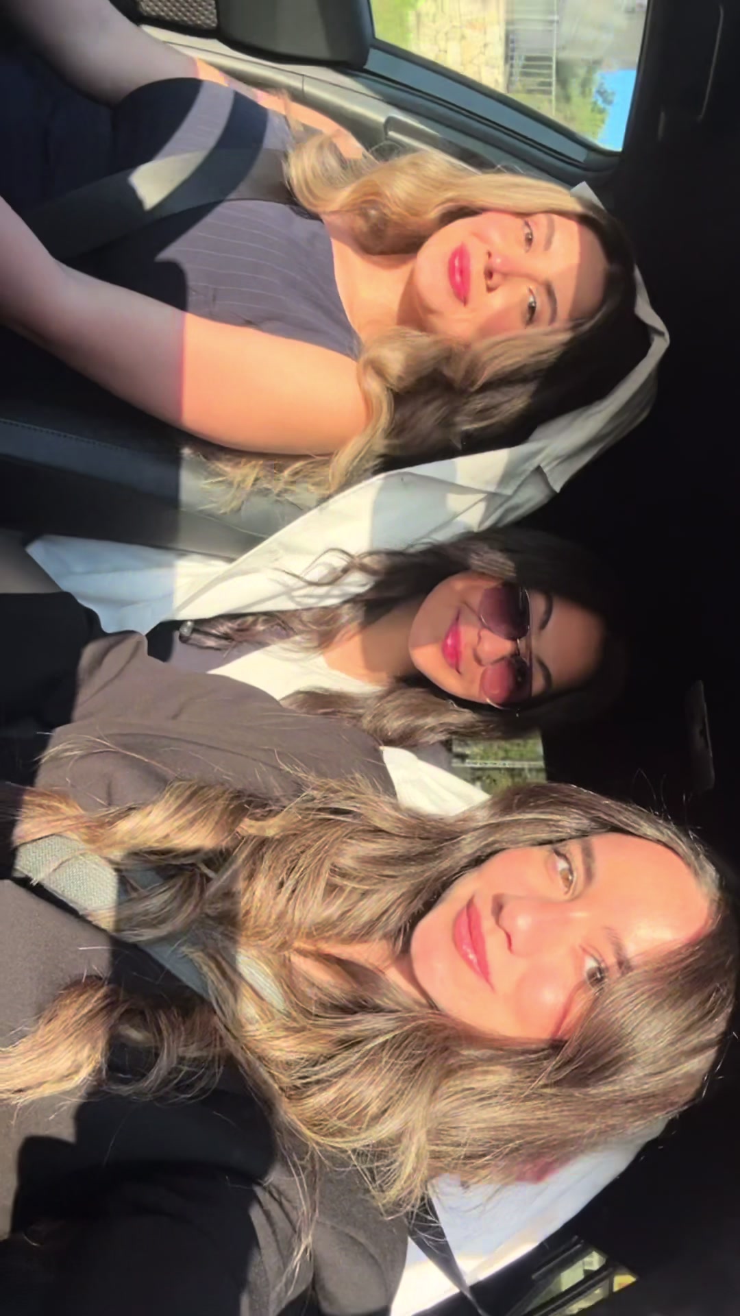 @twogirls.inmed