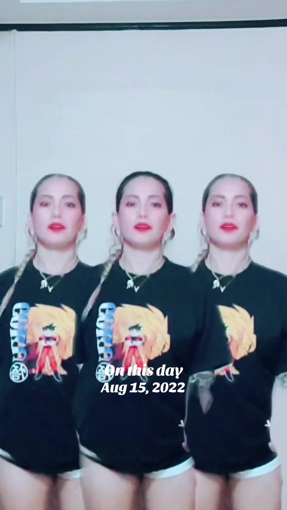 @DBT_D _EMO Slowmo_Queen