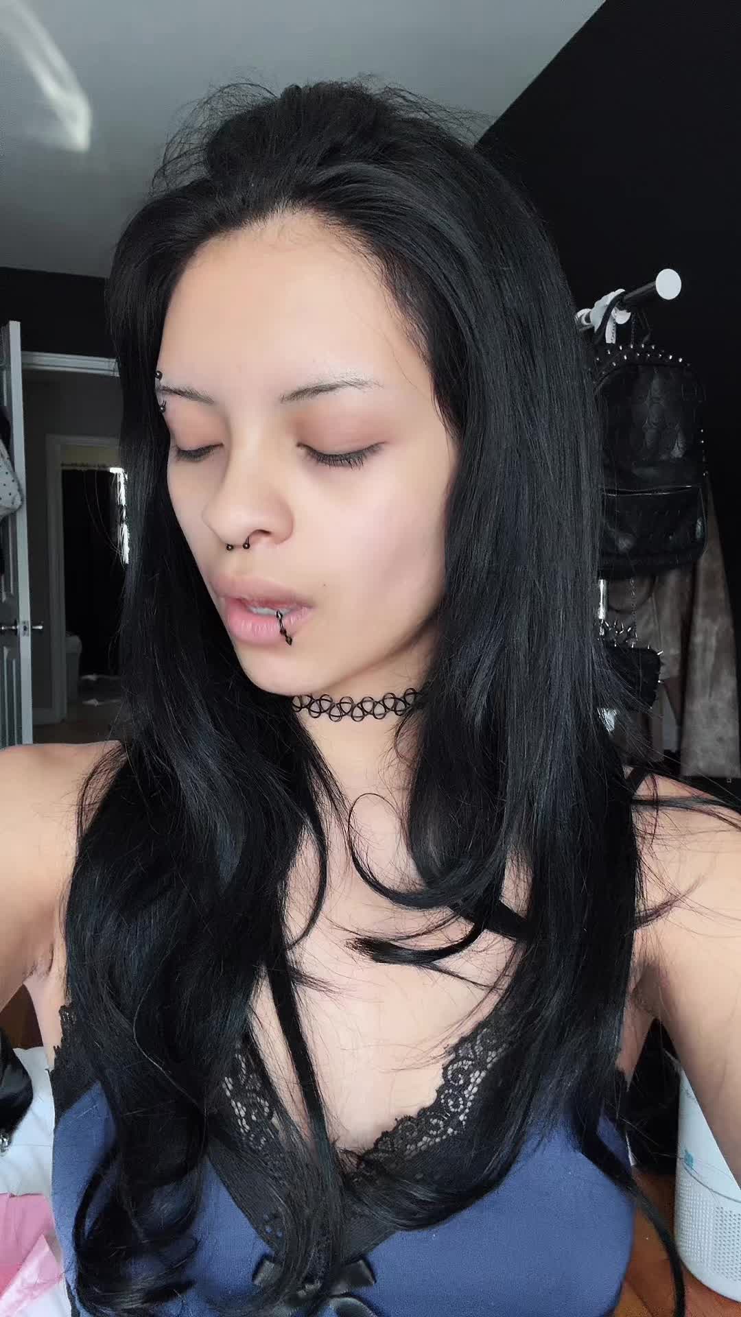 @★