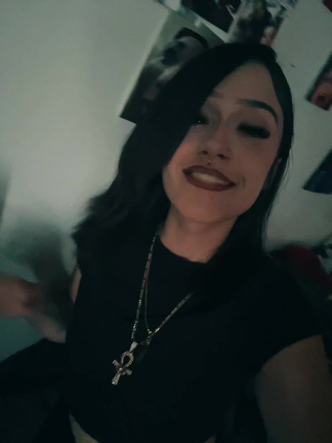 @♛