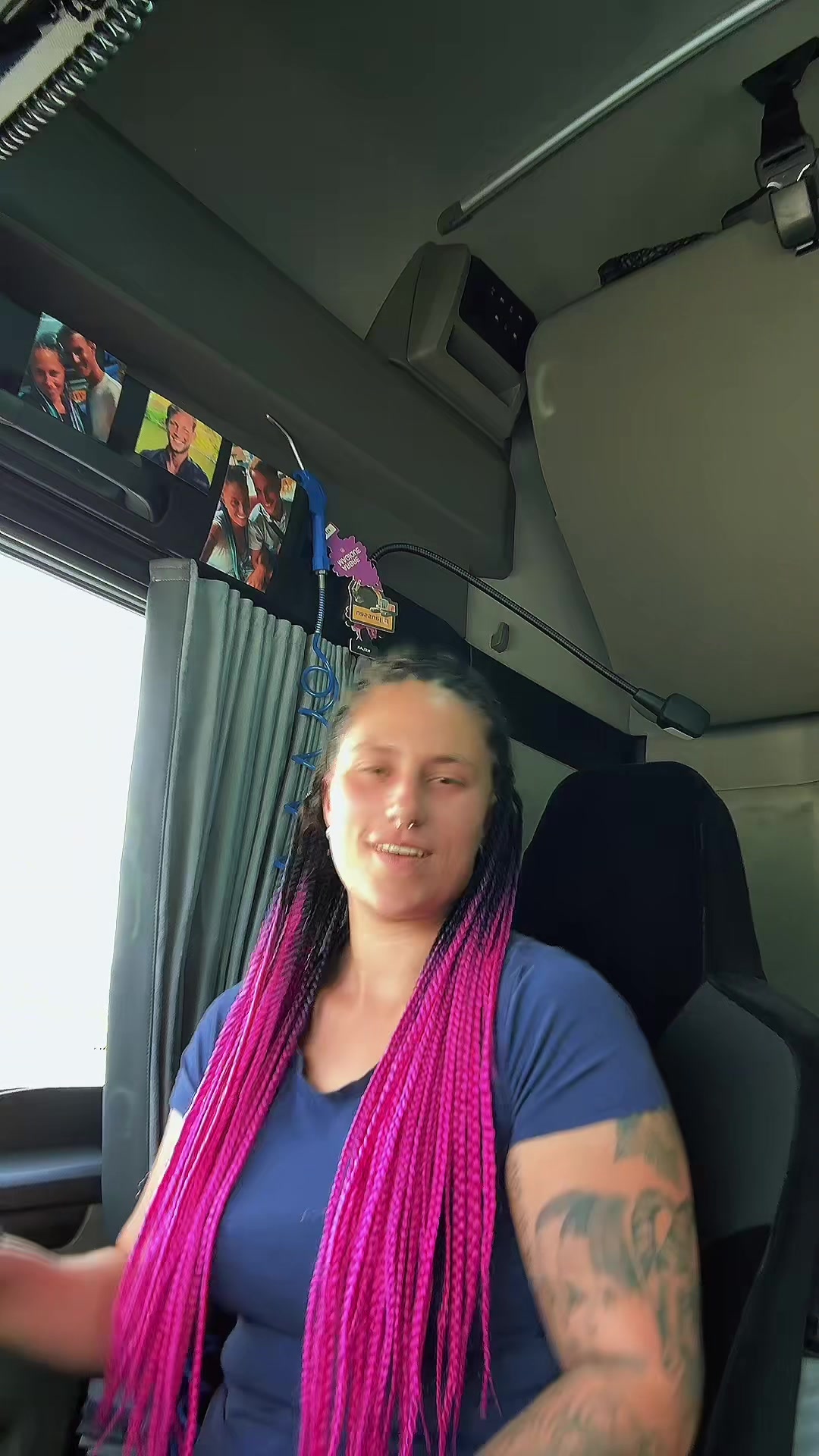 @TruckerGirlLucy