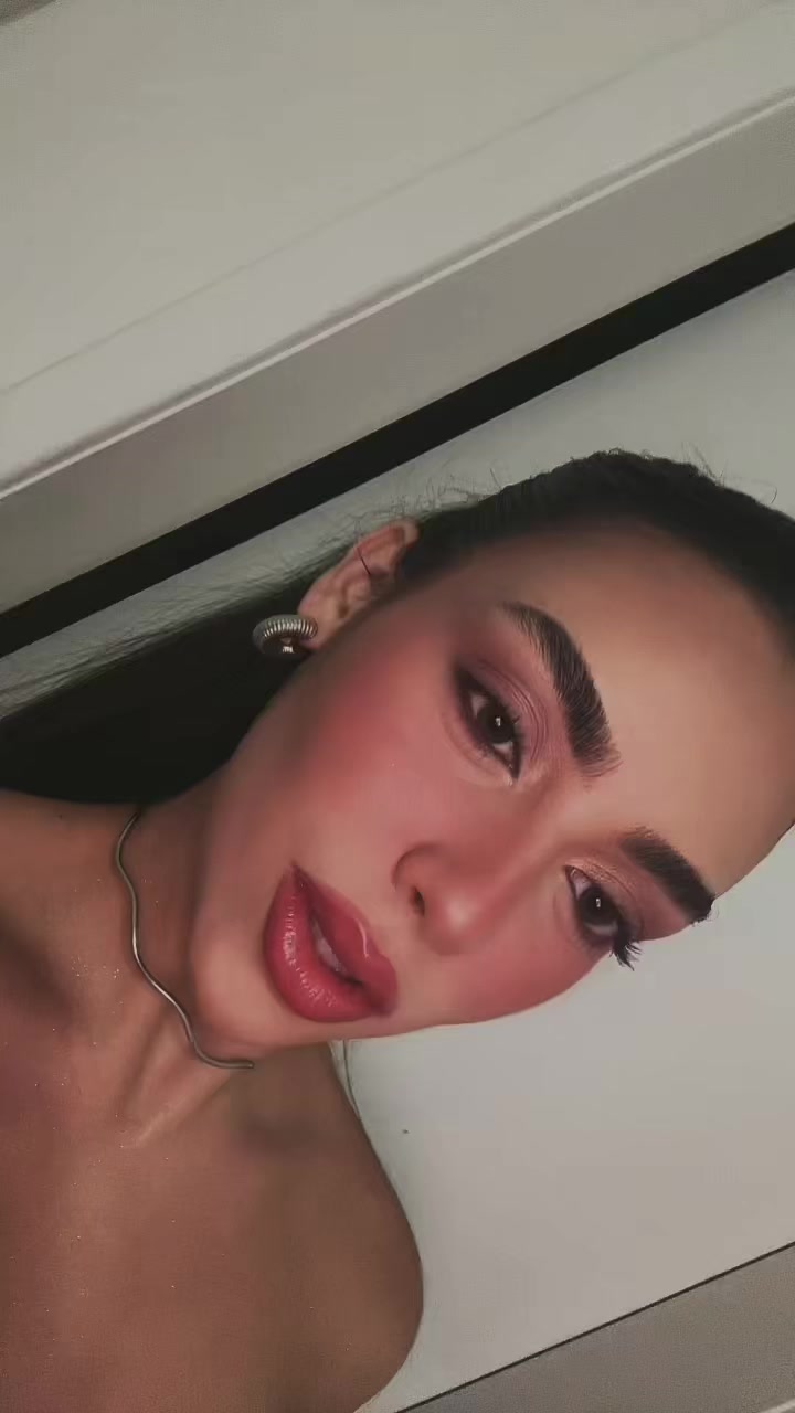 @Livia Lopes