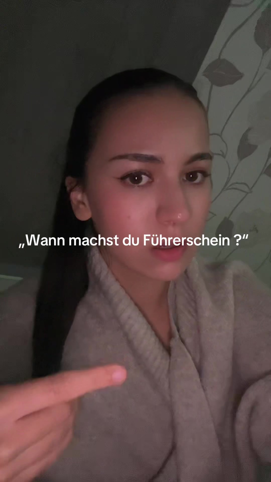 @Leona