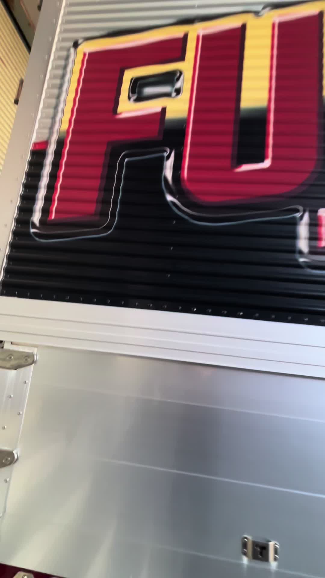 @𝓜
