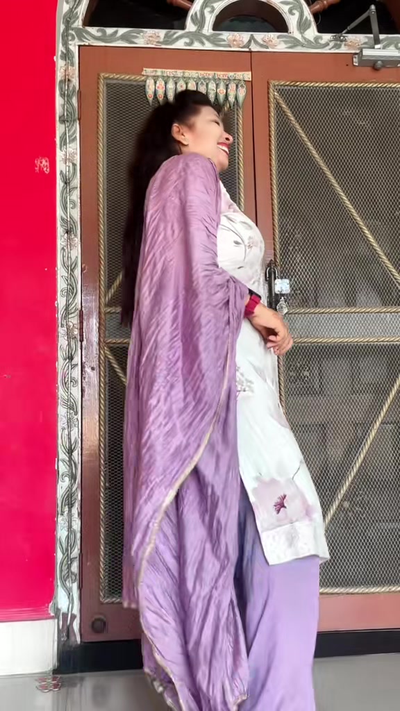 @👑Mishra_Queen👑