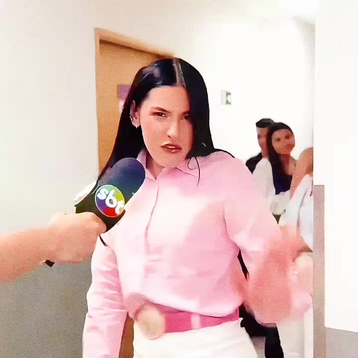 @Ana Fl&aacute;via 𐚁