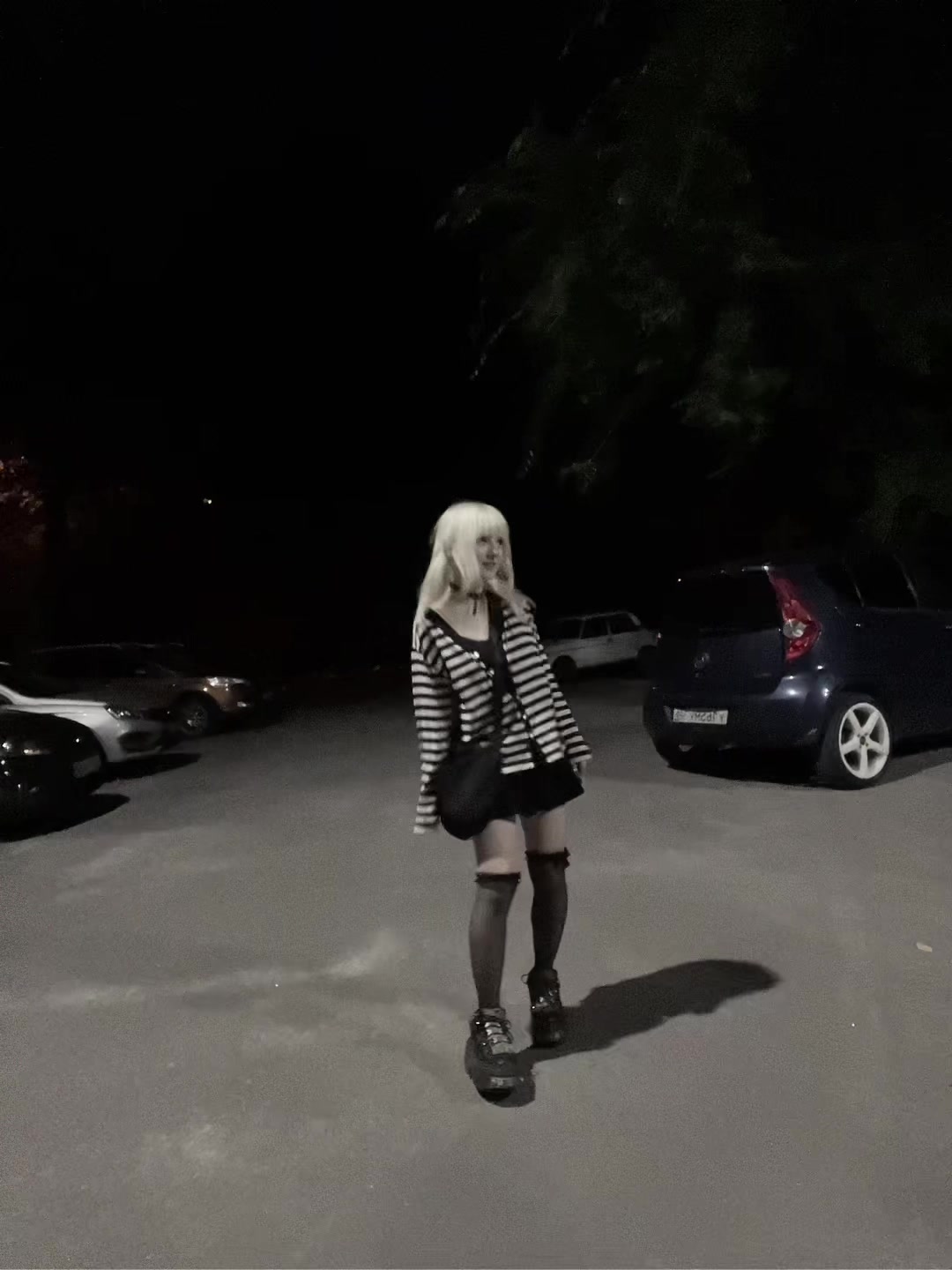 @r1na