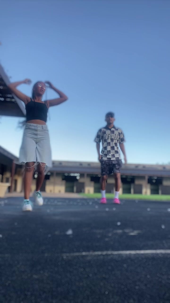 @RENECIA 🚩!