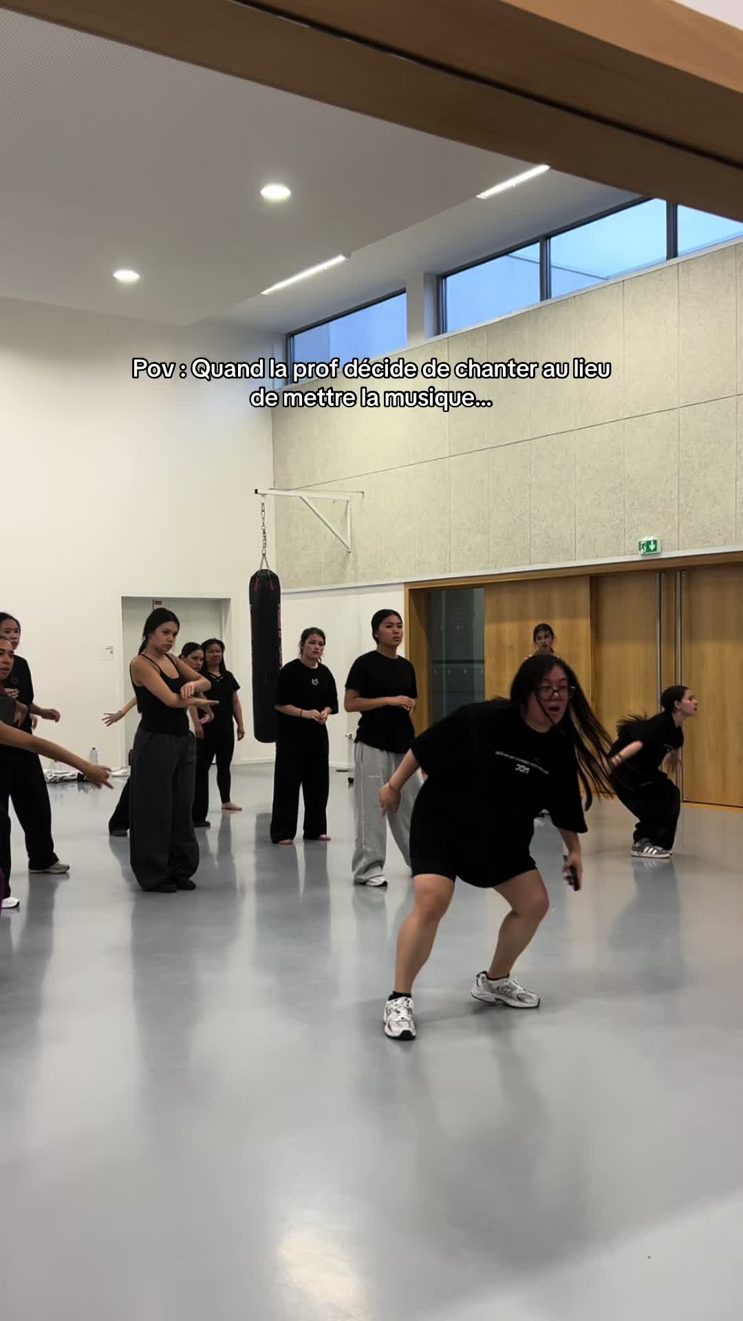@NEEDS DANCE CREW