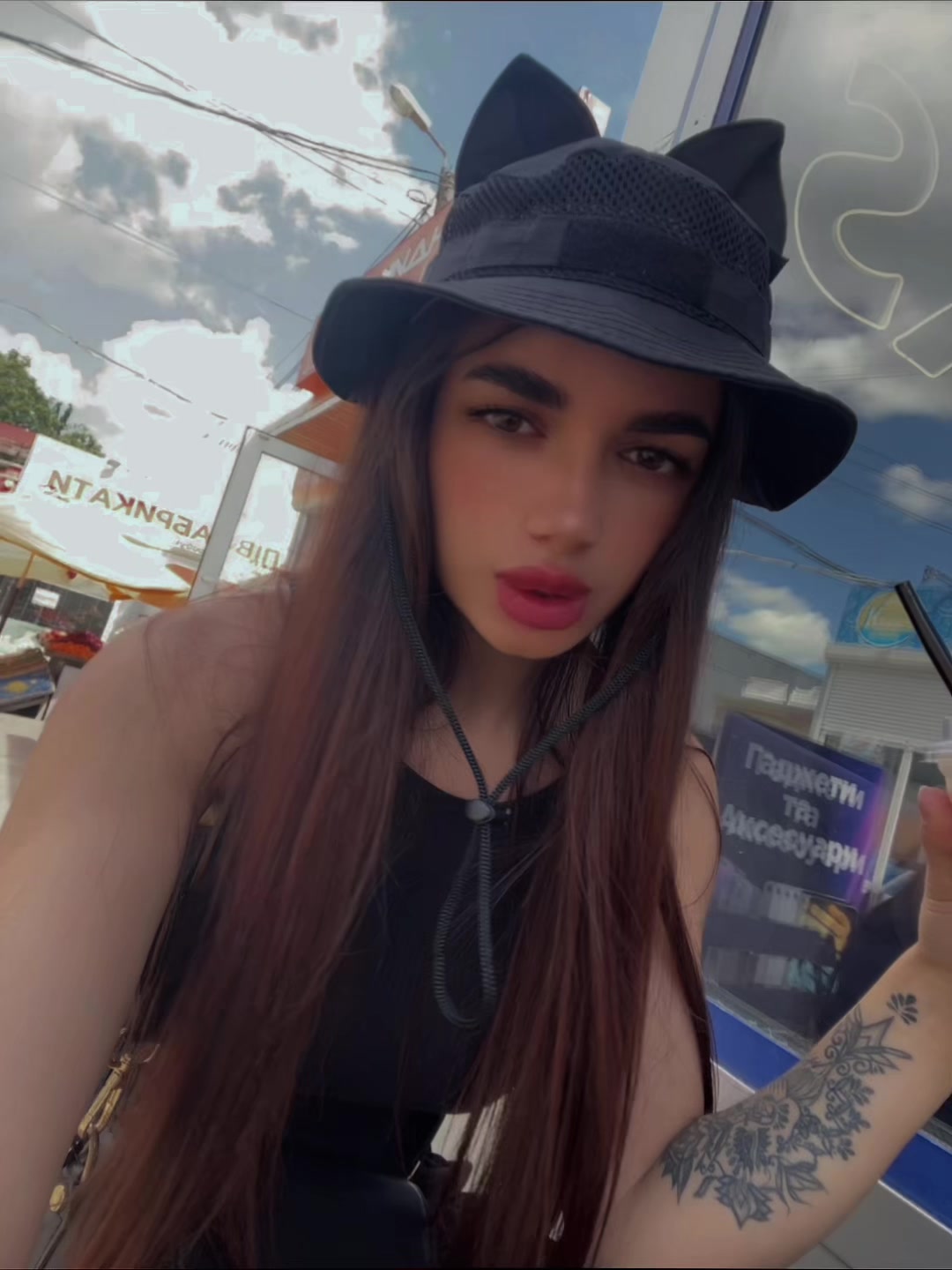 @Alina🦋✨