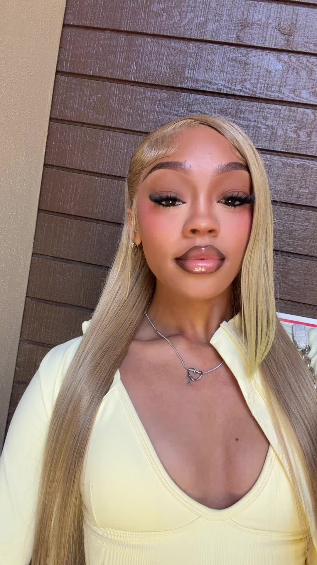@trinlasha