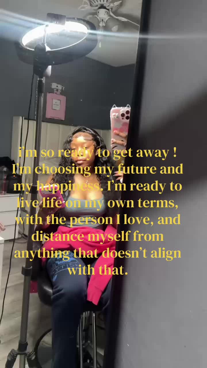 @leahofc._