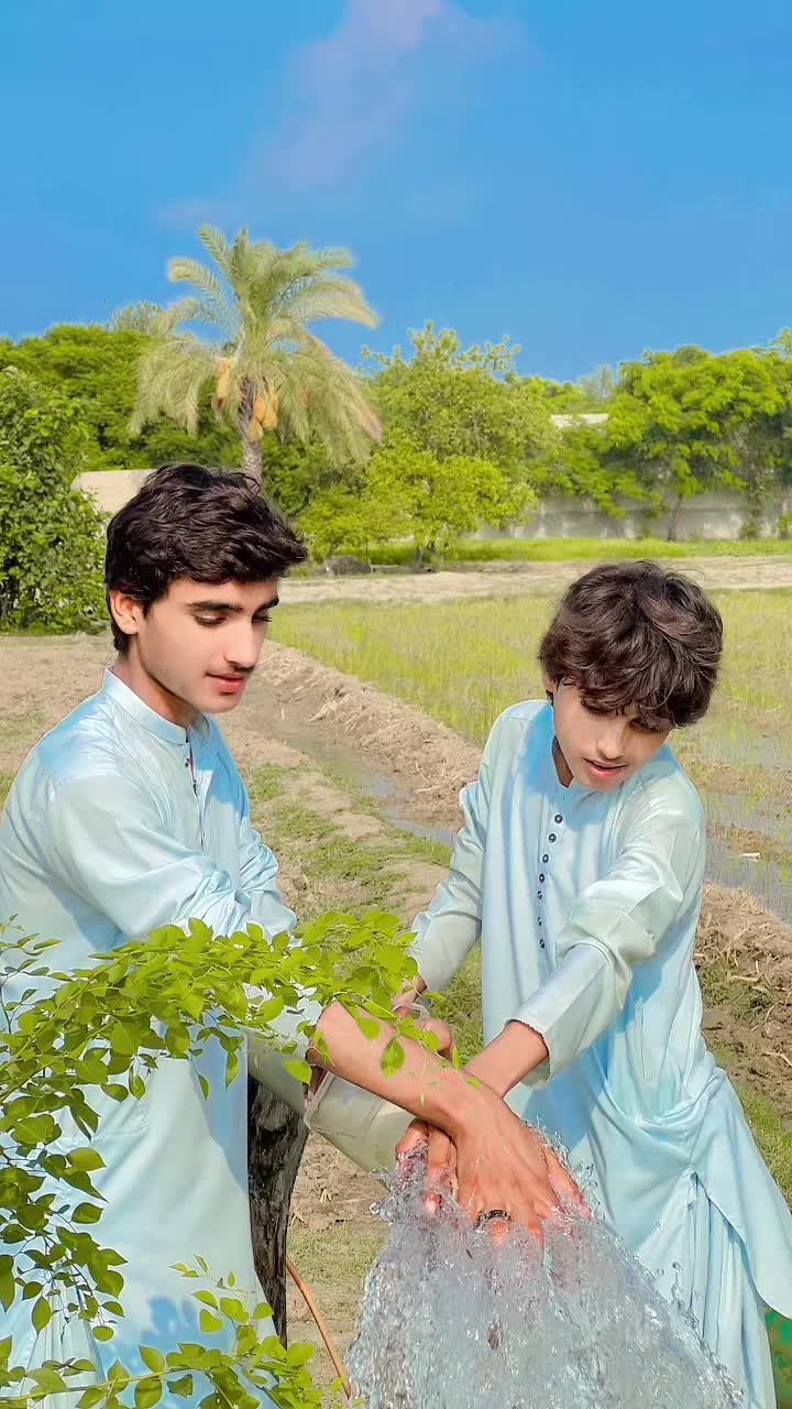 @Hum 2 bhai