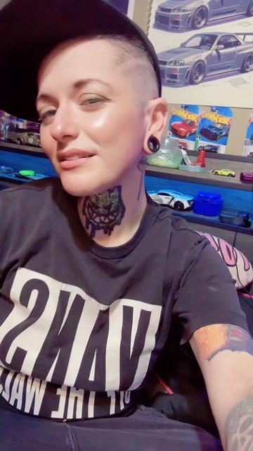 @tattedhorrorlovr87