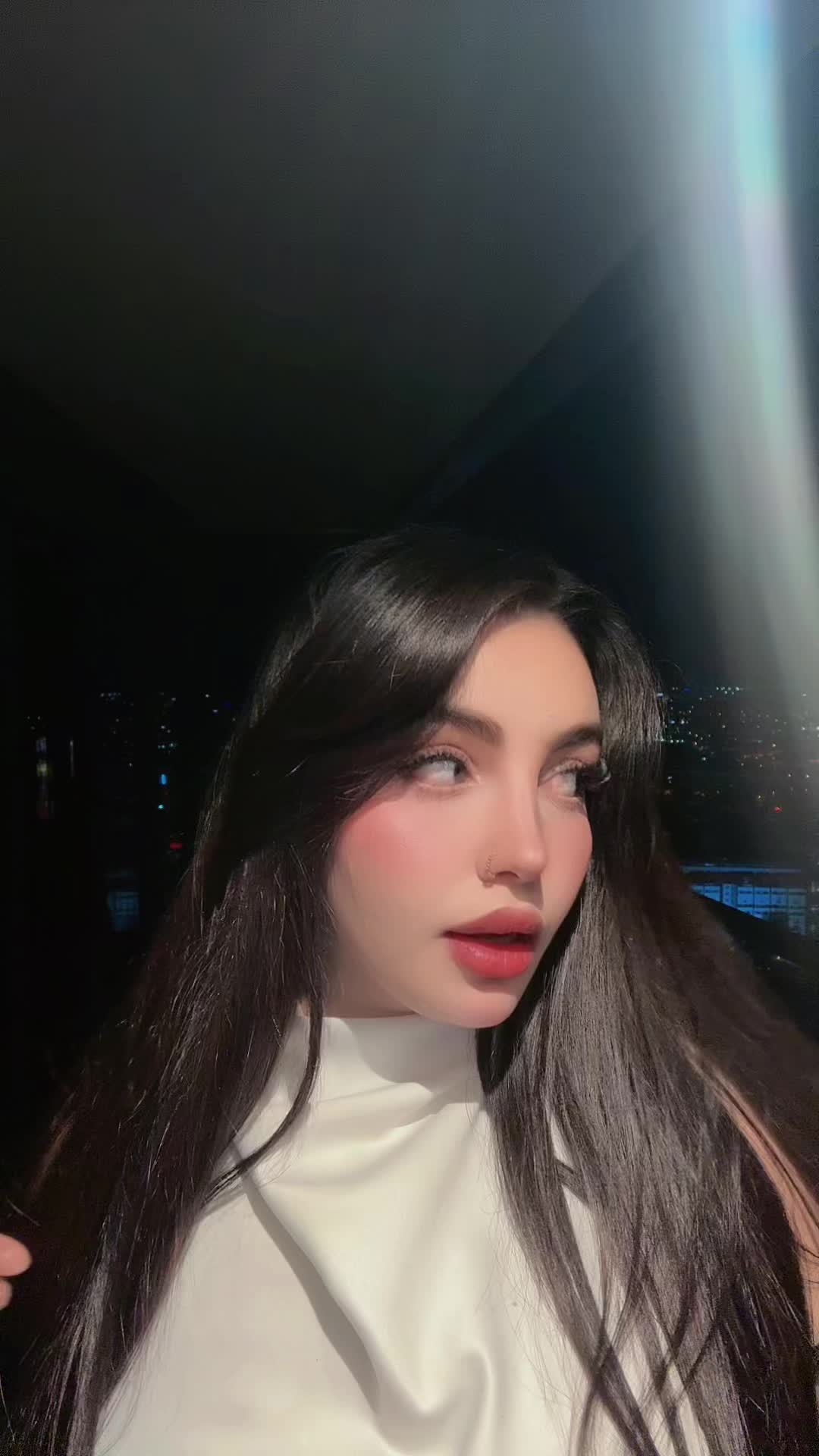 @lydiachaouch0227